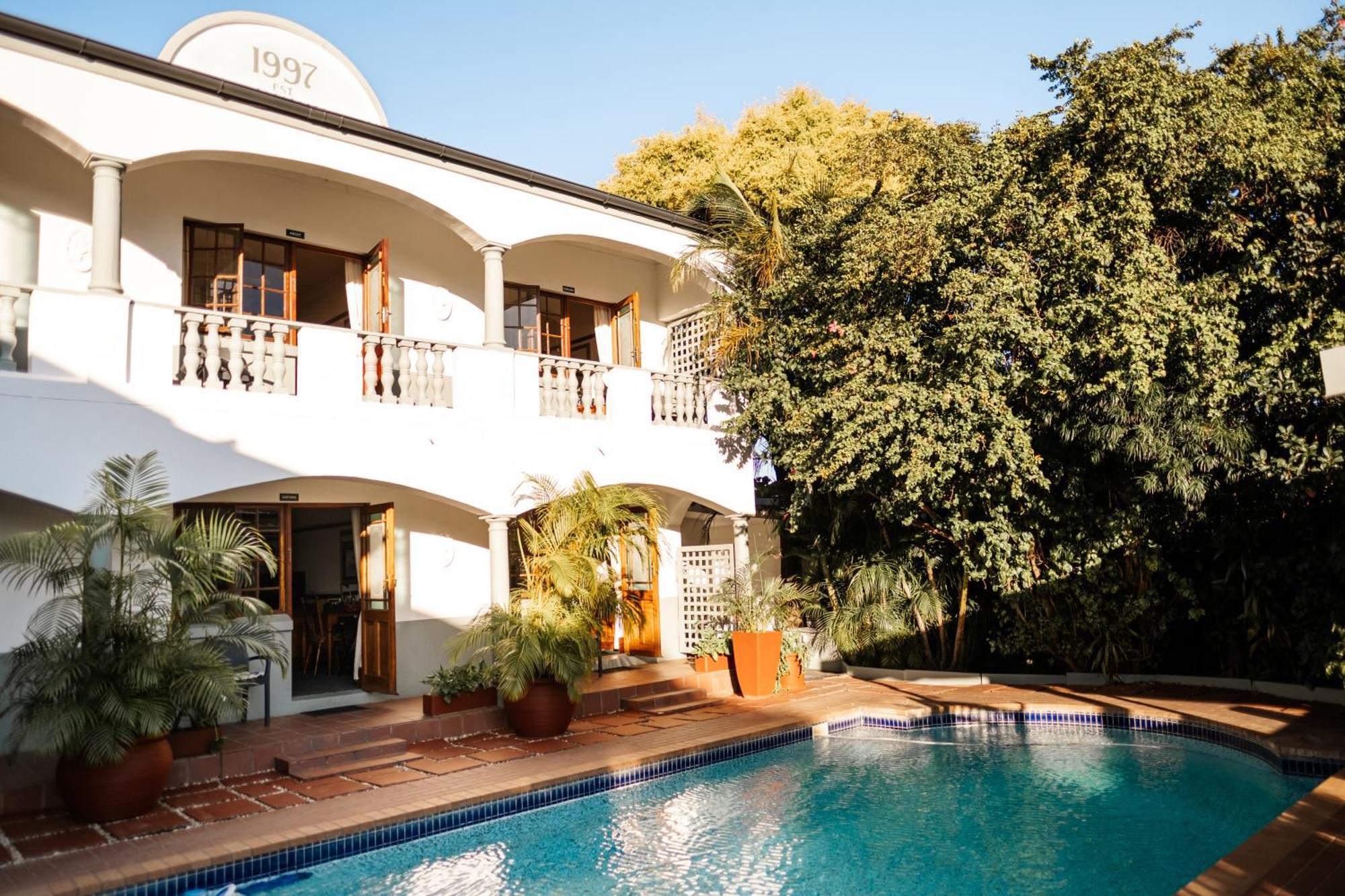 Devereux Lodge Ист-Лондон Экстерьер фото