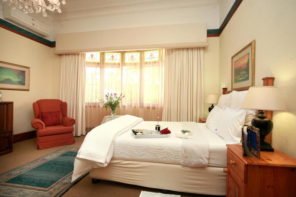 Devereux Lodge Ист-Лондон Экстерьер фото